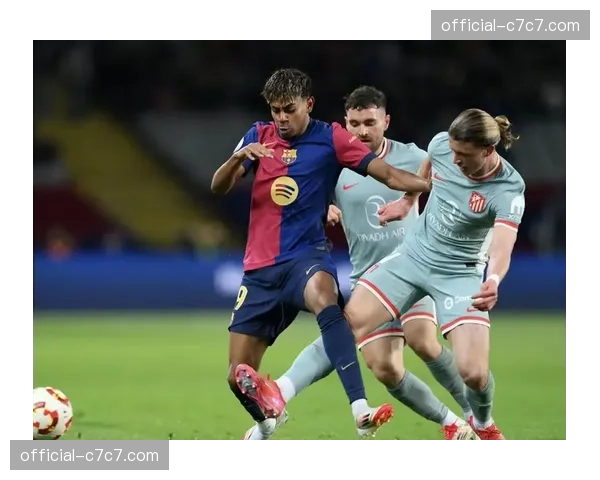 拜仁vs皇马进球大战：卡马文加红牌成比赛转折点