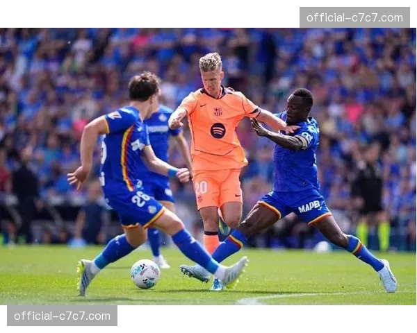 巴萨2-0击败赫塔菲，领先优势扩大至11分逼近西甲冠军网页